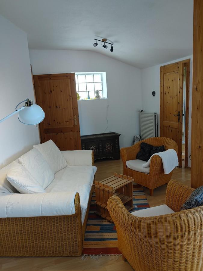 Ferienwohnung Mit Aussicht ซาร์บรึคเคน ภายนอก รูปภาพ