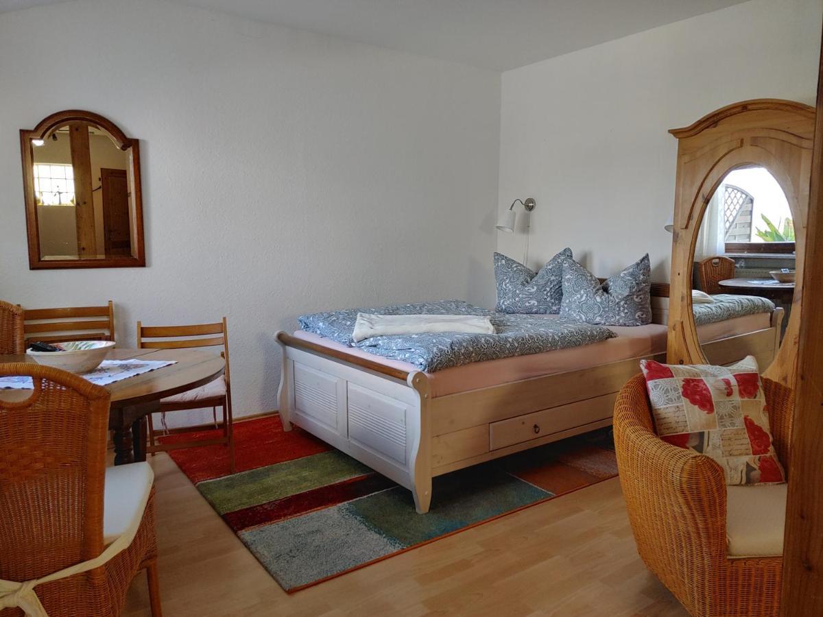 Ferienwohnung Mit Aussicht ซาร์บรึคเคน ภายนอก รูปภาพ